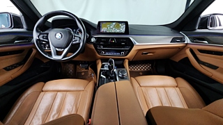 BMW 5-SERIES G30 2017