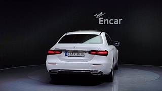 MERCEDES BENZ E-CLASS W213 2022