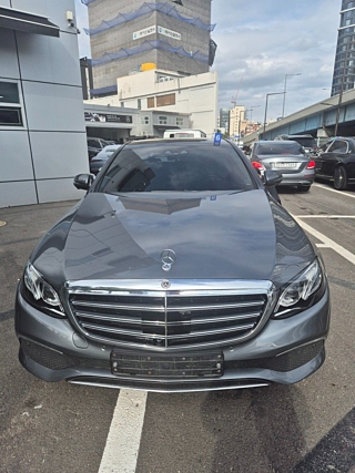 MERCEDES BENZ E-CLASS W213 2020
