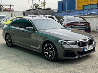 BMW 5-SERIES G30 2020