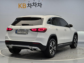 MERCEDES BENZ GLA-CLASS H247 2021