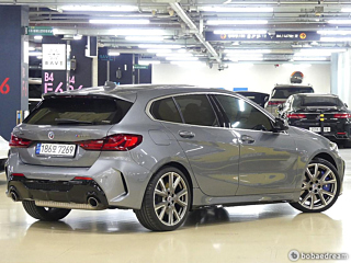 BMW 1-SERIES F40 2022