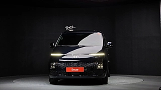 HYUNDAI STARIA 2023