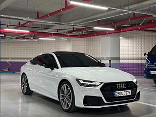 AUDI A7 4K 2023