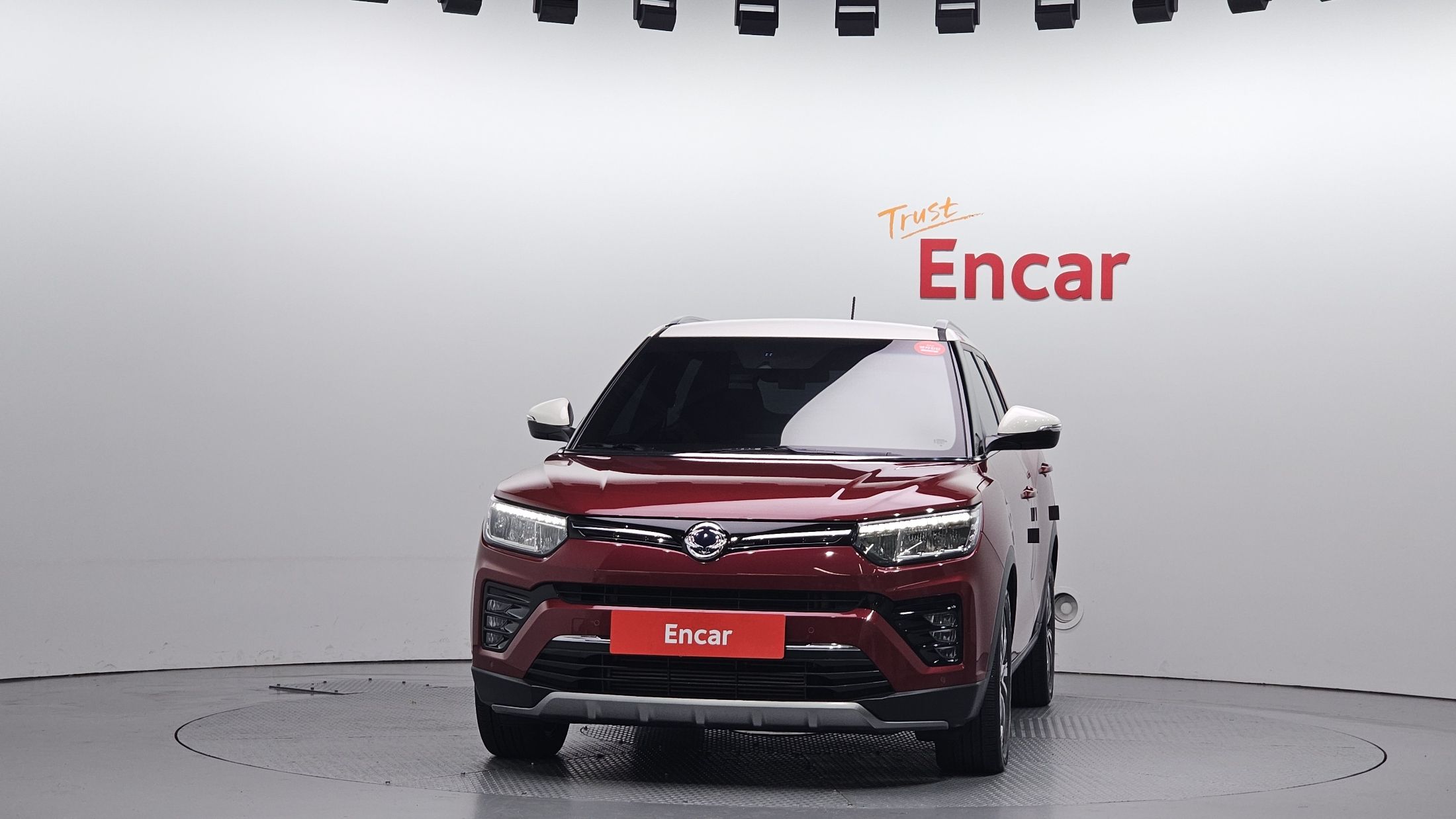 SSANGYONG TIVOLI VERY NEW 2020