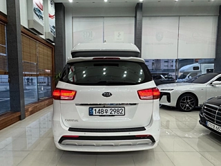 KIA CARNIVAL 2018