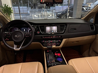 KIA CARNIVAL 2018