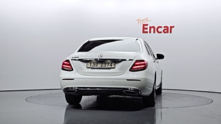 MERCEDES BENZ E-CLASS W213 2018