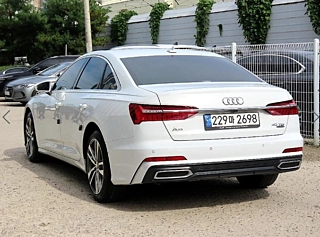 AUDI A6 C8 2023