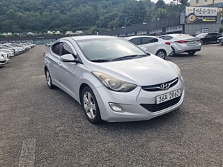 HYUNDAI AVANTE MD 2011