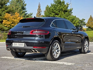 PORSCHE MACAN 2017