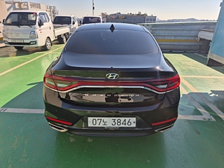HYUNDAI GRANDEUR IG 2018