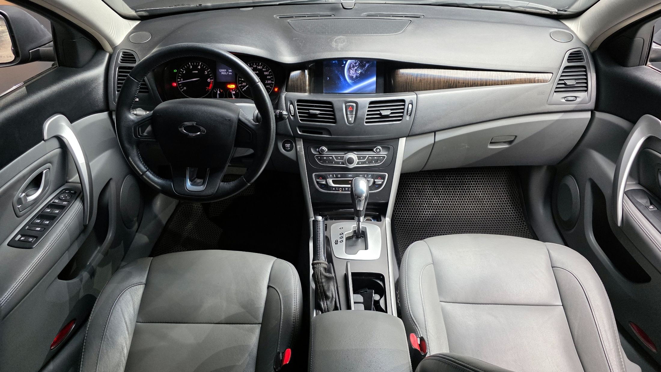 SAMSUNG SM5 NEW 2011