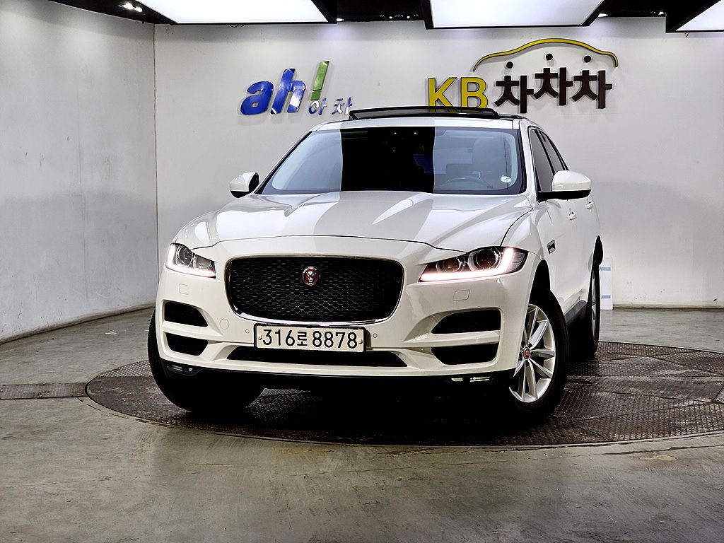 JAGUAR F-PACE 2016
