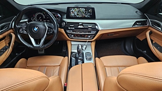 BMW 5-SERIES G30 2017