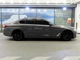 BMW 5-SERIES G30 2021