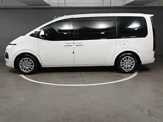 HYUNDAI STARIA 2022