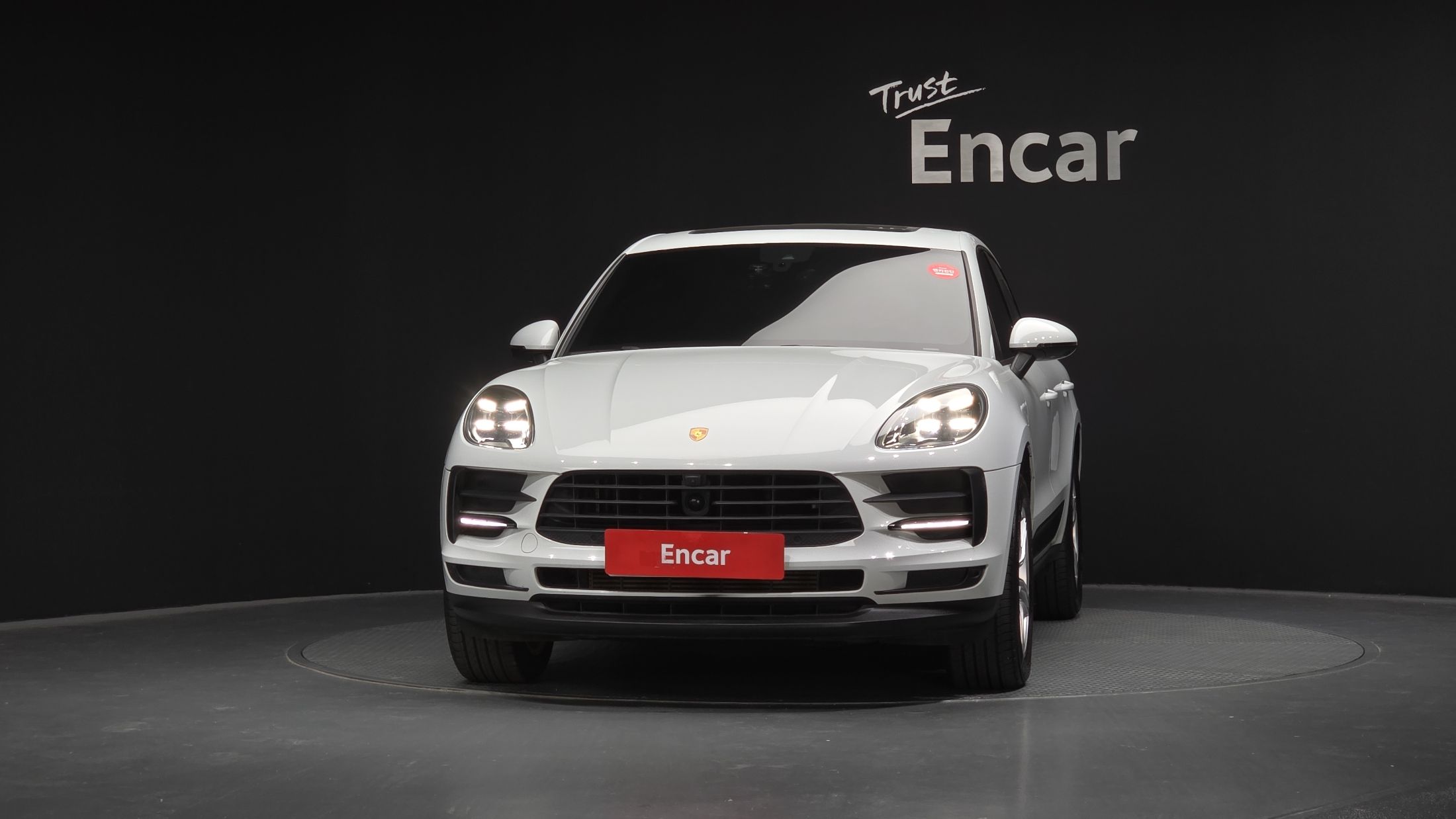 PORSCHE MACAN 2019