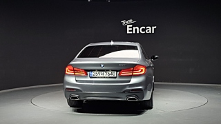 BMW 5-SERIES G30 2017