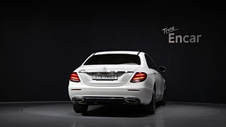 MERCEDES BENZ E-CLASS W213 2017