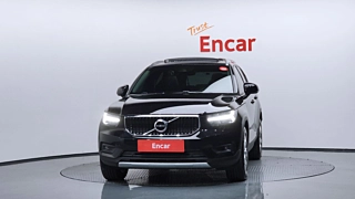 VOLVO XC40 2020
