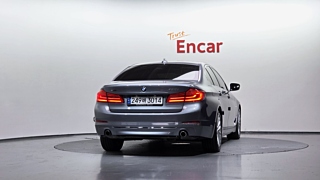 BMW 5-SERIES G30 2018
