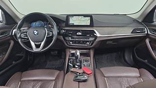 BMW 5-SERIES G30 2018