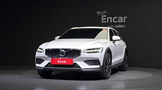 VOLVO V60 CROSS COUNTRY 2021