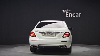 MERCEDES BENZ E-CLASS W213 2018