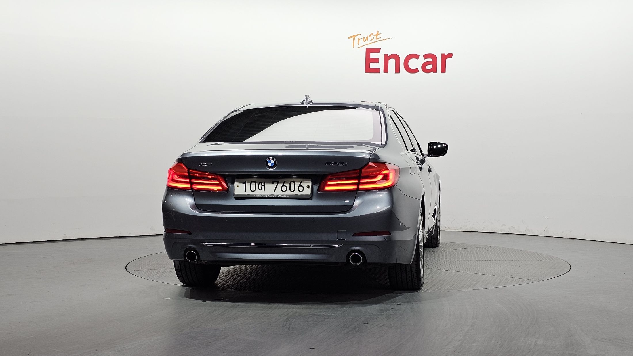 BMW 5-SERIES G30 2018