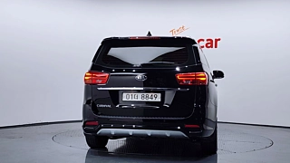 KIA CARNIVAL 2018