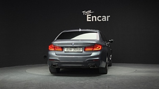 BMW 5-SERIES G30 2018