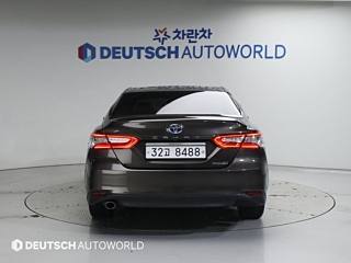 TOYOTA CAMRY XV70 2018