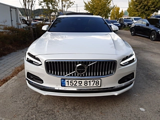 VOLVO S90 2021