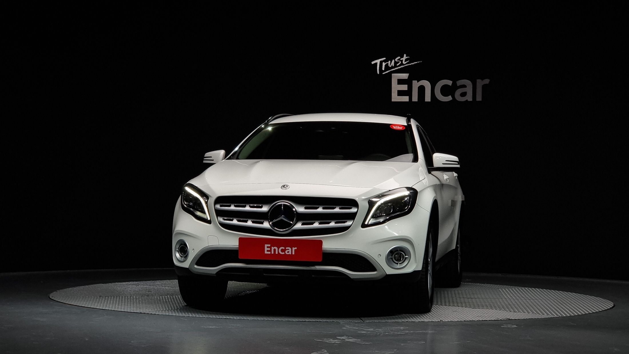 MERCEDES BENZ GLA-CLASS X156 2018