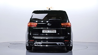 KIA CARNIVAL 2018