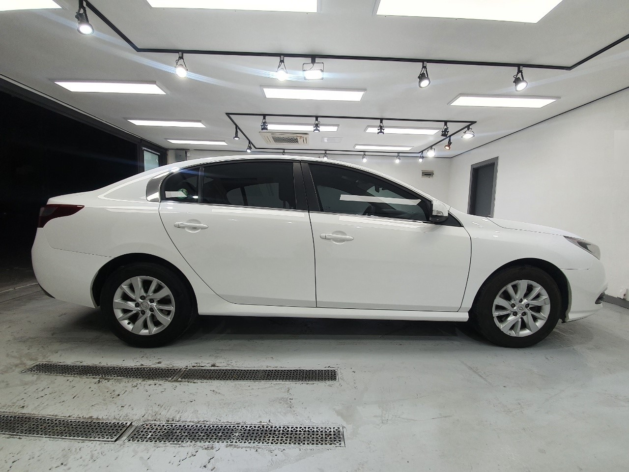 SAMSUNG SM5 PLATINUM 2014