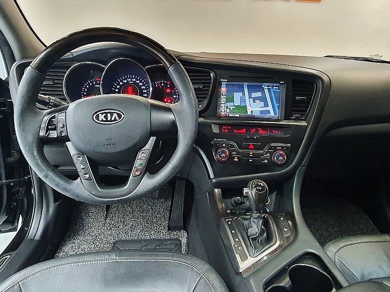 KIA K5 2011