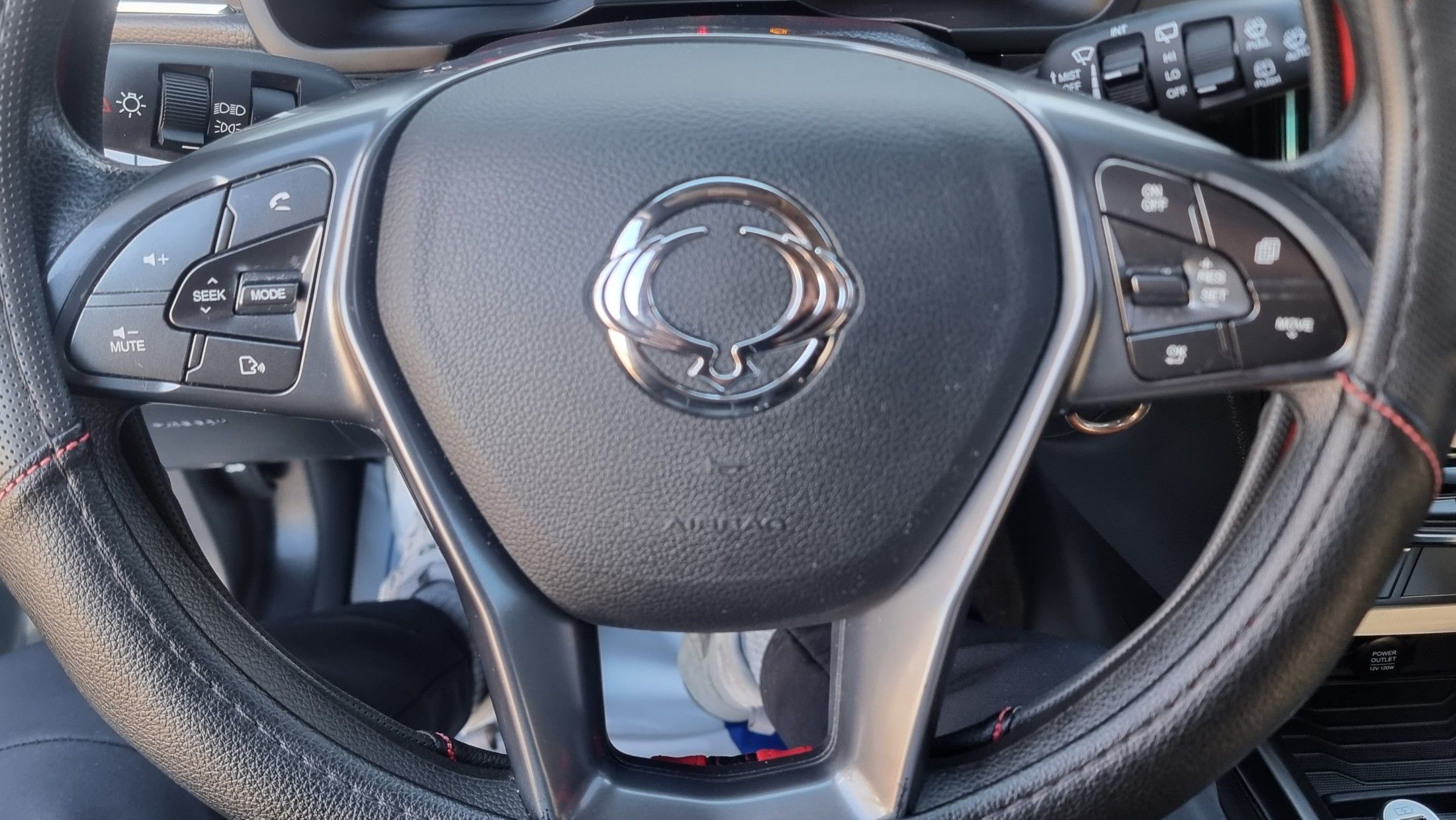 SSANGYONG TIVOLI VERY NEW 2019