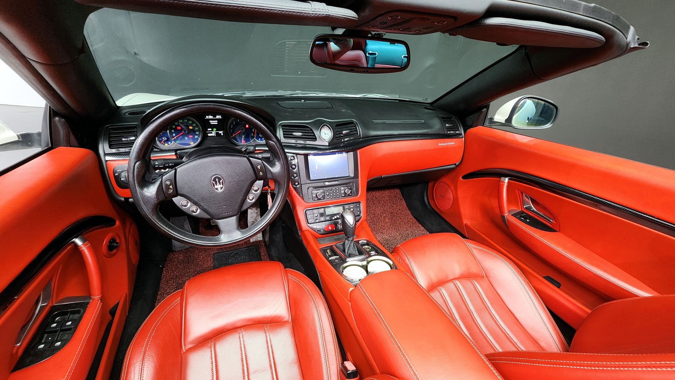 MASERATI GRAN CABRIO 2011