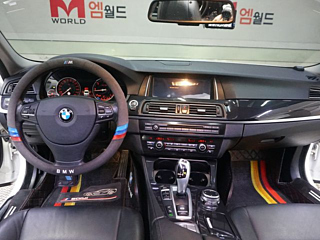 BMW 5-SERIES F10 2016