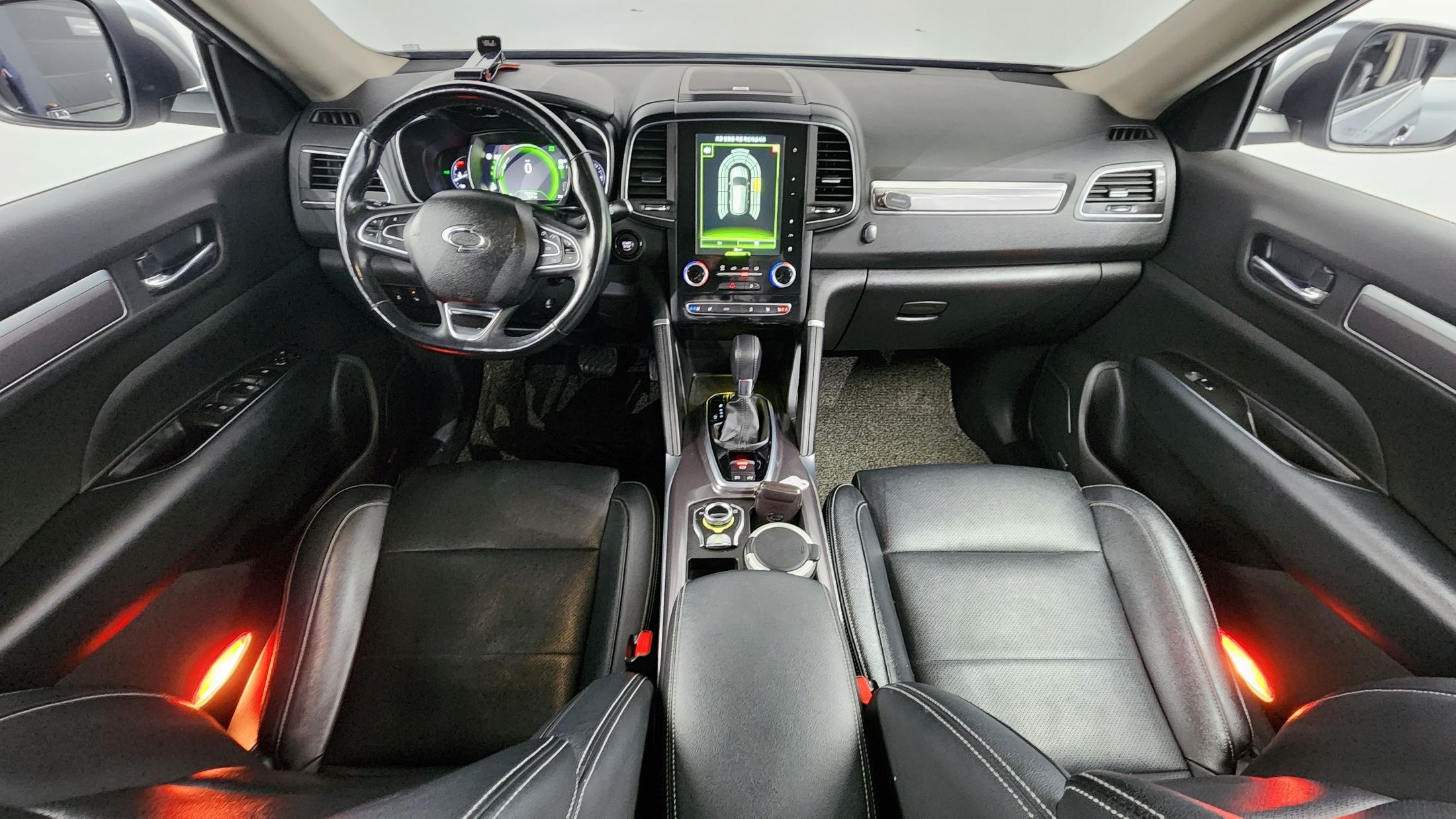 SAMSUNG QM6 2017