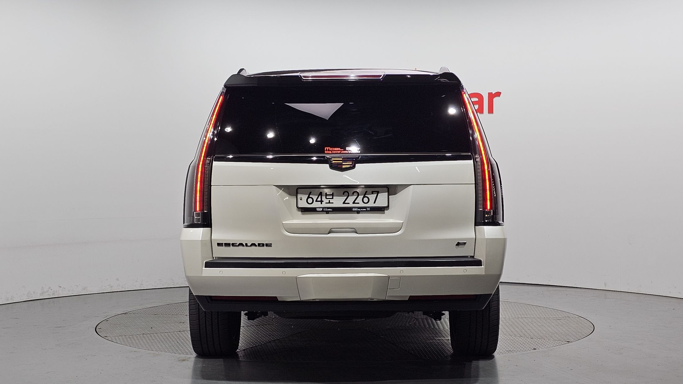CADILLAC ESCALADE 2015