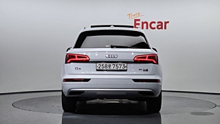AUDI Q5 FY 2020