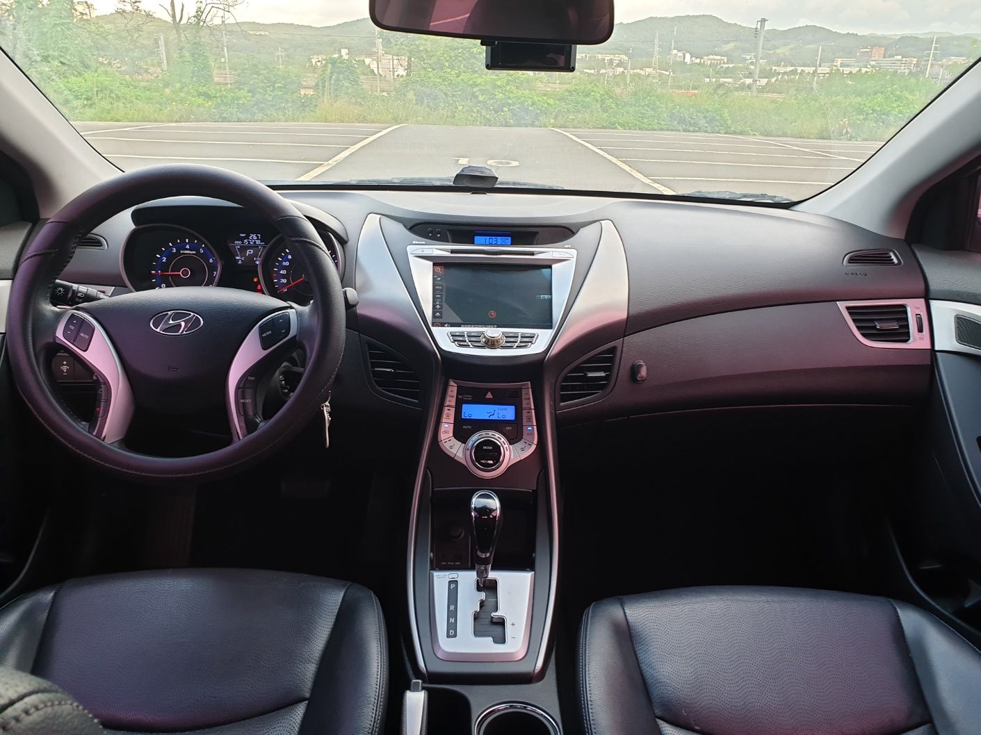 HYUNDAI AVANTE MD 2011