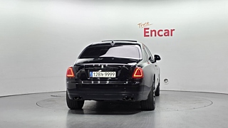 ROLLS ROYCE GHOST 2020