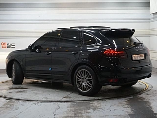 PORSCHE CAYENNE 2012