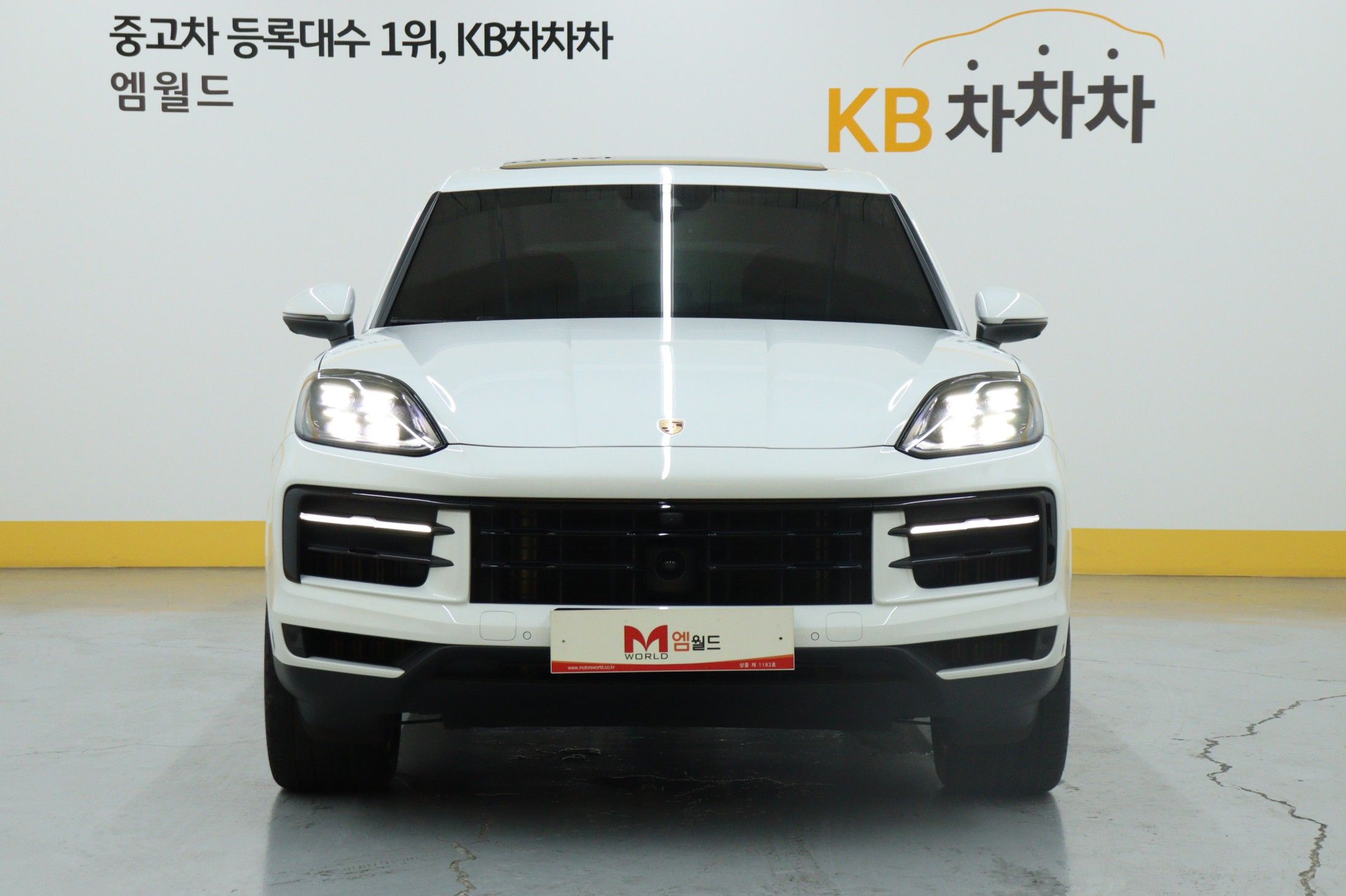 PORSCHE CAYENNE PO536 2024
