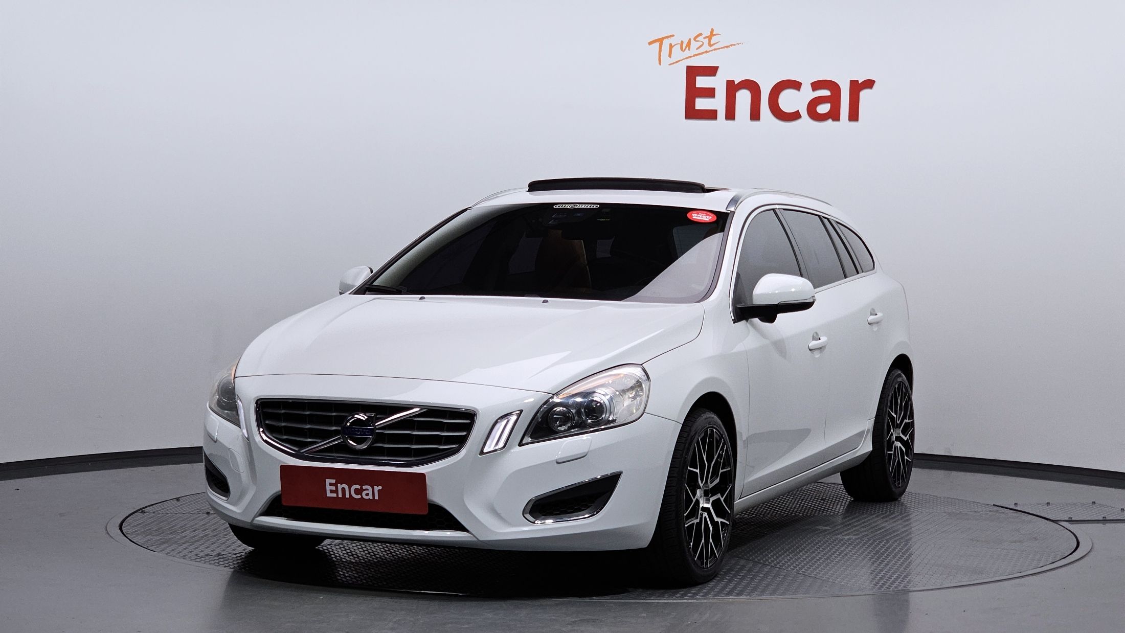 VOLVO V60 2011
