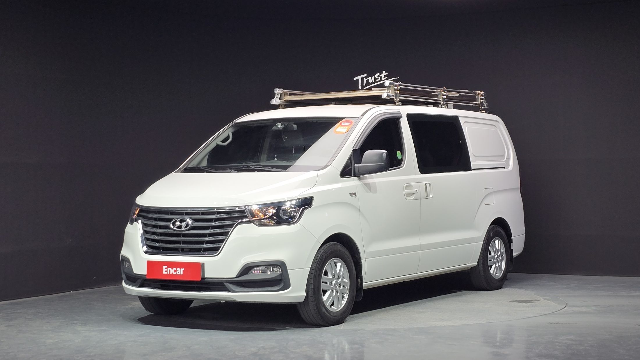 HYUNDAI STAREX GRAND